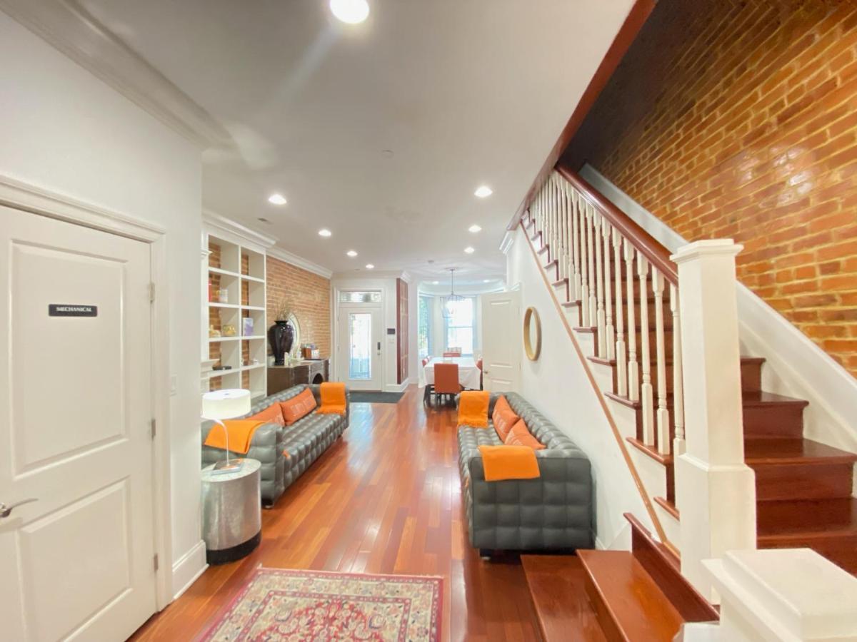 וושינגטון Classy Victorian Brownstone Subway Shopping מראה חיצוני תמונה